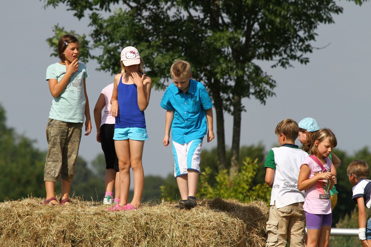 Bild 96 - Kindervogelschiessen am 17.8.12